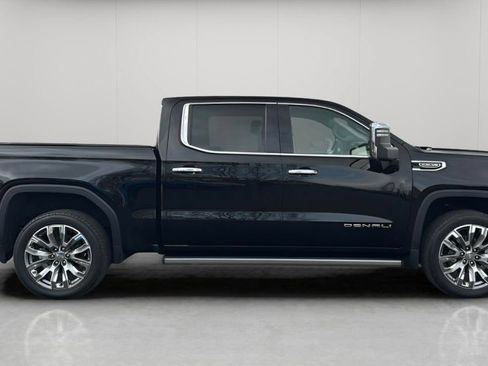 Used 2024 GMC Sierra 1500 Denali w/ Denali Reserve Package AWD/4WD image 4