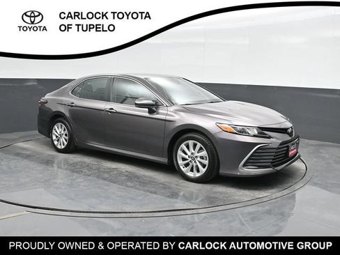 Used 2024 Toyota Camry LE FWD image 6