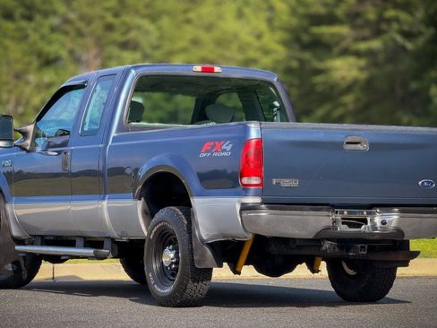 Used 2004 Ford F250 XLT AWD/4WD image 9