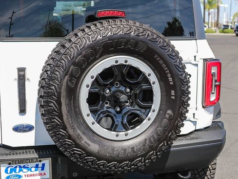 Certified 2023 Ford Bronco Badlands w/ Sasquatch Package AWD/4WD image 10