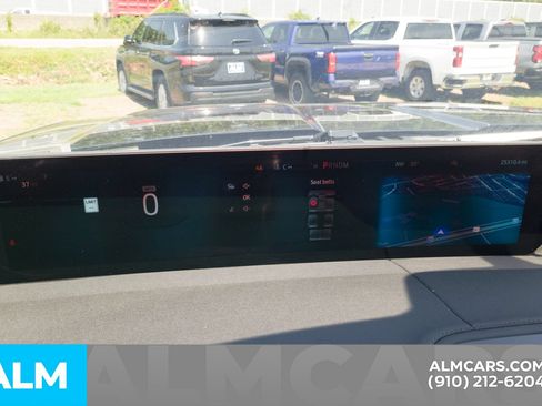 Used 2025 Ford Expedition Platinum AWD/4WD image 31