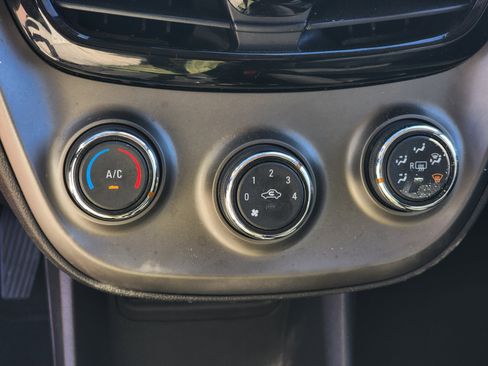 Used 2022 Chevrolet Spark LT image 21