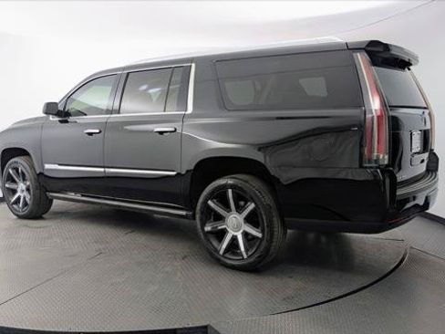 Used 2015 Cadillac Escalade ESV Premium RWD image 6
