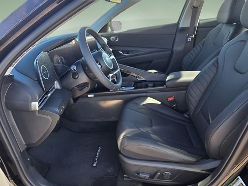 New 2026 Hyundai Elantra Limited image 11