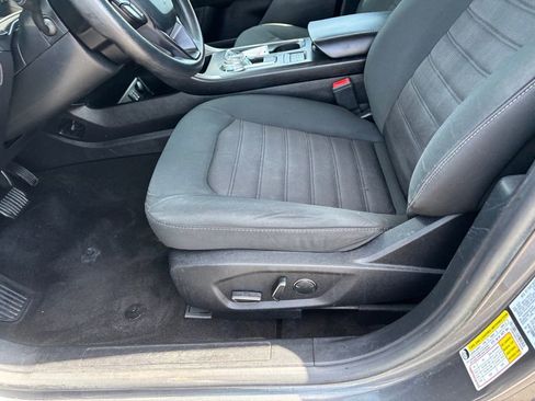 Used 2020 Ford Fusion SE FWD image 26