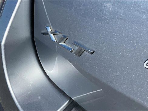 Used 2020 Ford Explorer XLT image 10