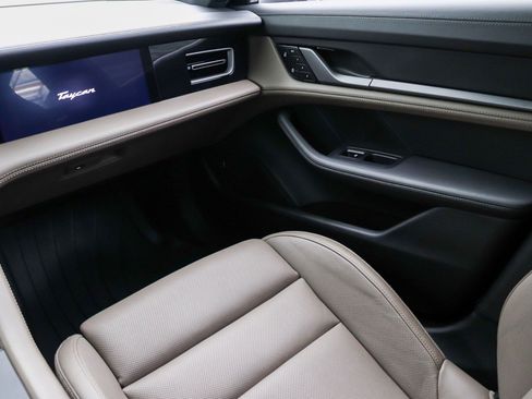Used 2024 Porsche Taycan RWD image 19