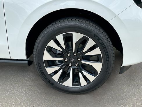 New 2026 Ford Expedition Max Platinum w/ Driver's Package AWD/4WD image 20