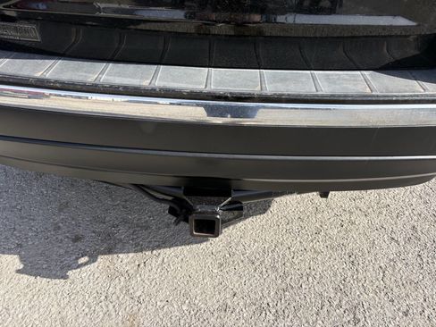 Used 2013 Toyota Highlander SE image 10