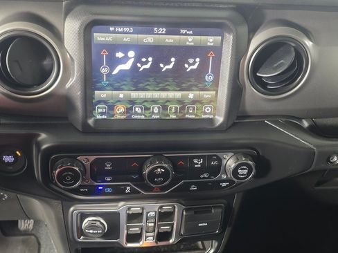 Used 2023 Jeep Wrangler Unlimited w/ 8.4" Radio Group AWD/4WD image 15