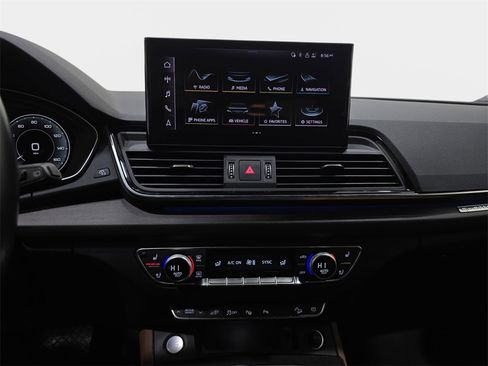 Used 2023 Audi Q5 e Prestige image 23
