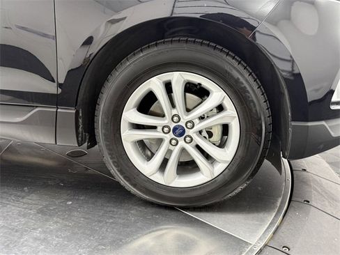 Used 2019 Ford Edge SEL w/ Equipment Group 201A image 8