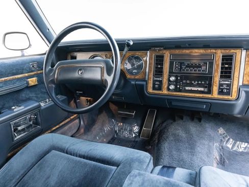 Used 1990 Buick Le Sabre Estate RWD image 9