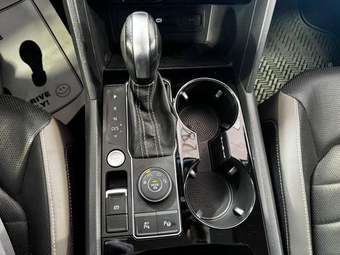 Used 2023 Volkswagen Atlas SEL Premium image 26