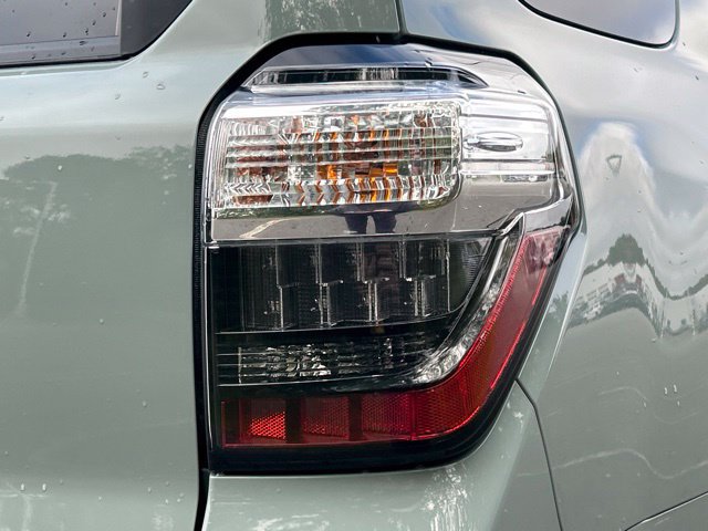 Used 2023 Toyota 4Runner TRD Off-Road Premium w/ Off Road Premium Plus Package AWD/4WD image 11