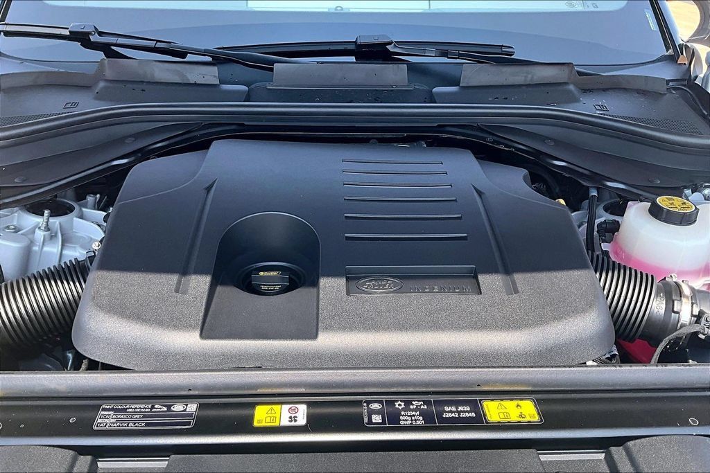 New 2026 Land Rover Range Rover Sport Dynamic SE AWD/4WD image 11