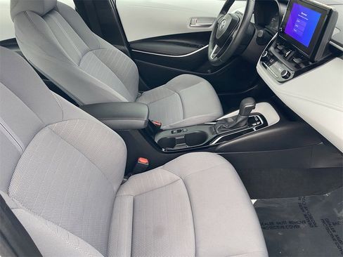 Certified 2025 Toyota Corolla SE image 15