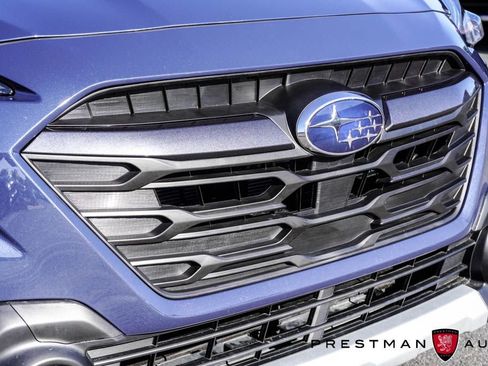 Used 2025 Subaru Outback Limited image 16