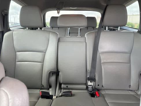Used 2017 Honda Pilot Touring image 20