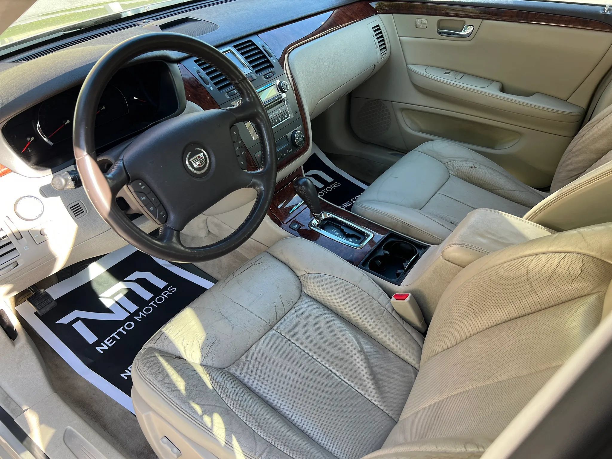 Used 2007 Cadillac DTS Luxury I FWD image 12