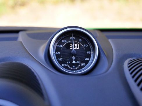 Used 2023 Porsche 718 Boxster Spyder image 12