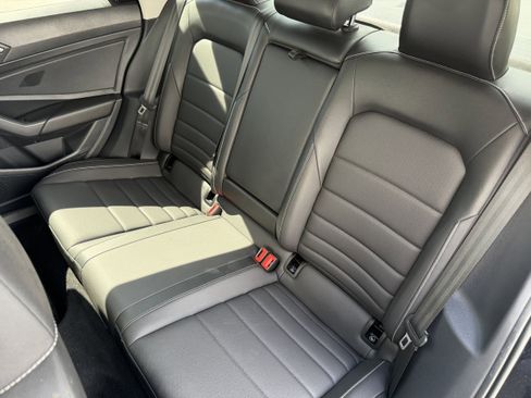 Used 2022 Volkswagen Jetta SE FWD image 27
