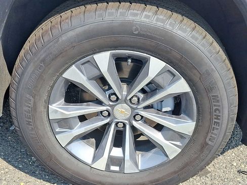Used 2026 Chevrolet Equinox LT w/ Convenience Package II AWD/4WD image 8