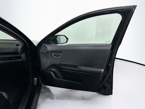 Used 2025 Kia K4 LXS image 30