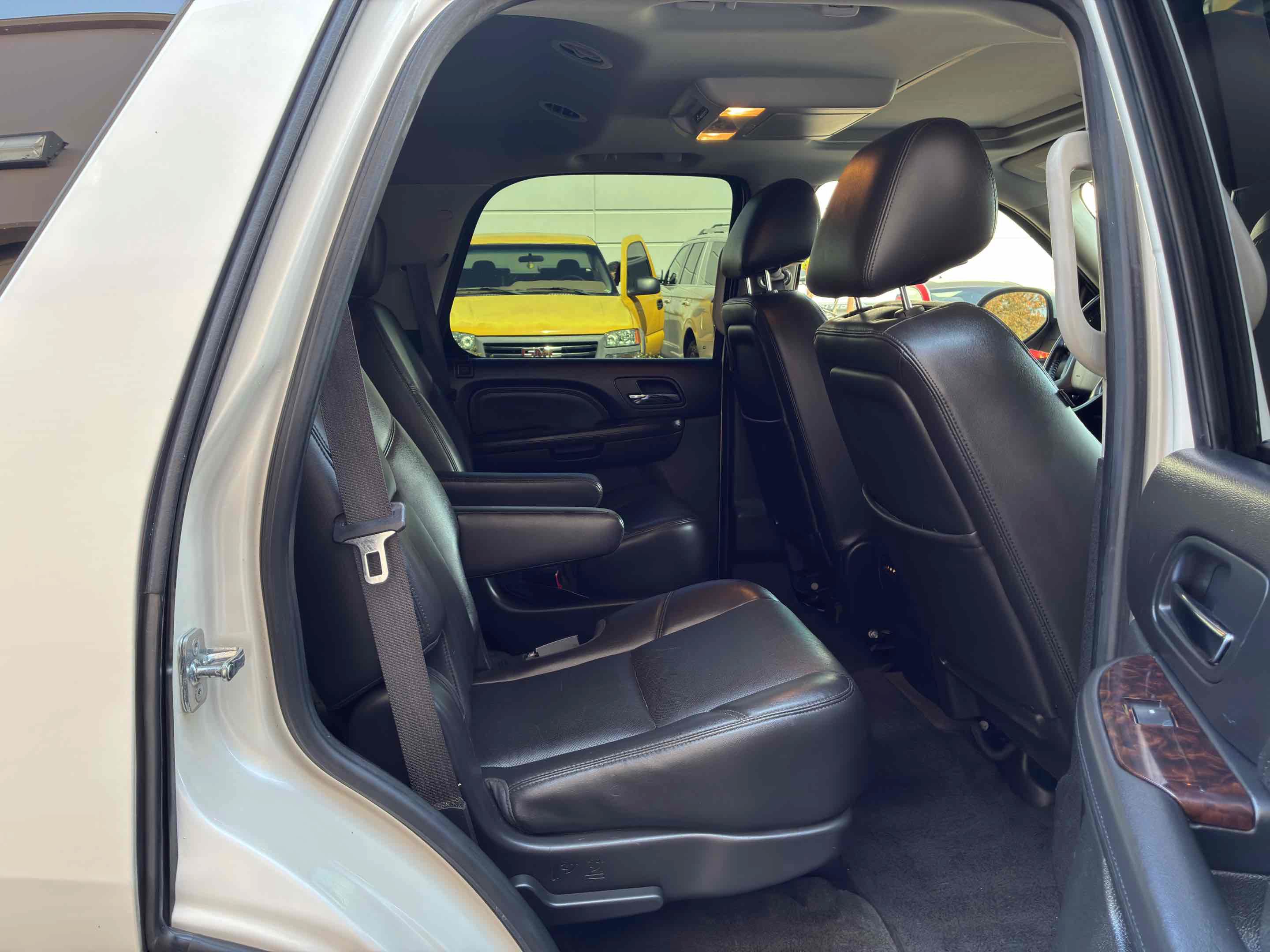 Used 2012 GMC Yukon Denali AWD/4WD image 46