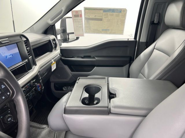 New 2025 Ford F350 XL w/ XL Chrome Package AWD/4WD image 13