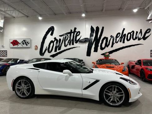 Used 2016 Chevrolet Corvette Stingray Coupe w/ 2LT Preferred Equipment Group image 29