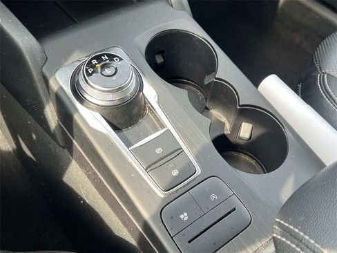 Used 2020 Ford Escape SEL image 19