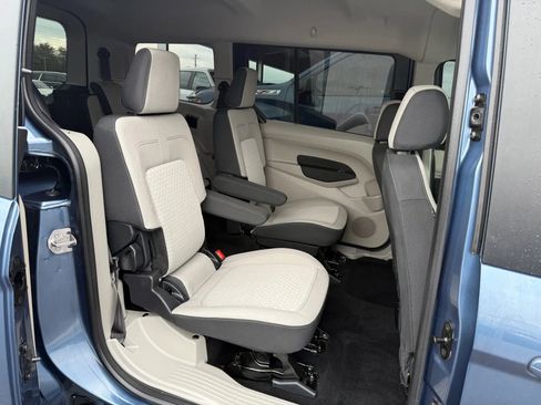 Used 2022 Ford Transit Connect XLT FWD image 14