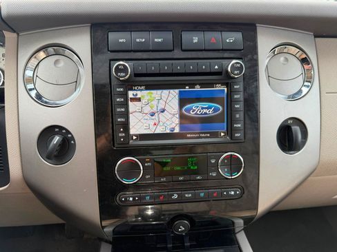 Used 2014 Ford Expedition Limited w/ Equipment Group 301A AWD/4WD image 33