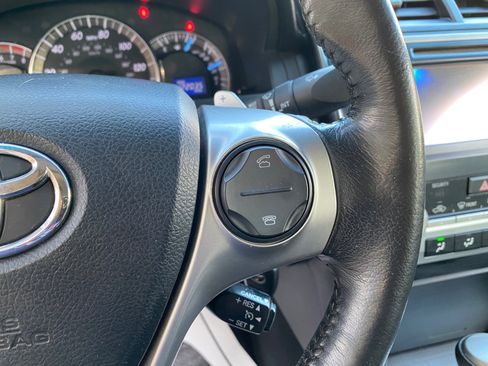 Used 2012 Toyota Camry SE image 56