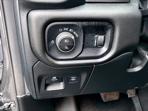 Used 2025 RAM 1500 Tradesman w/ Night Edition AWD/4WD image 17