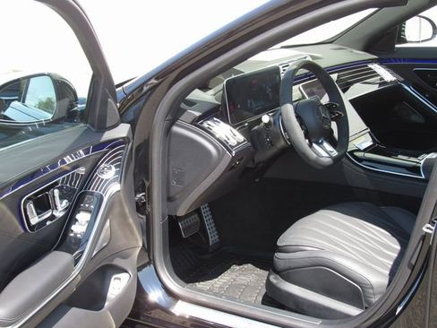 Used 2025 Mercedes-Benz S 63 AMG S image 12