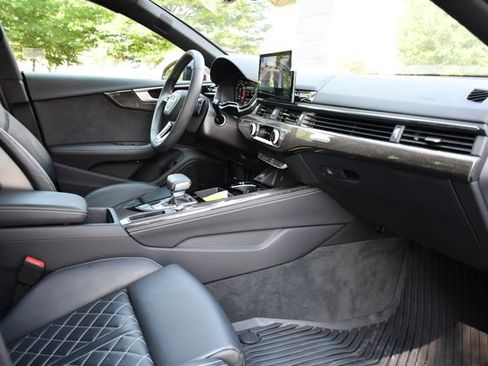 Used 2024 Audi S5 Premium Plus w/ Premium Plus Package AWD/4WD image 32