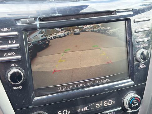 Used 2023 Nissan Murano SV FWD image 13
