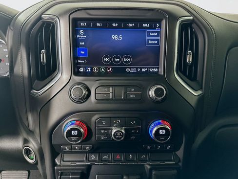 Used 2022 GMC Sierra 1500 AT4 w/ AT4 Preferred Package image 15