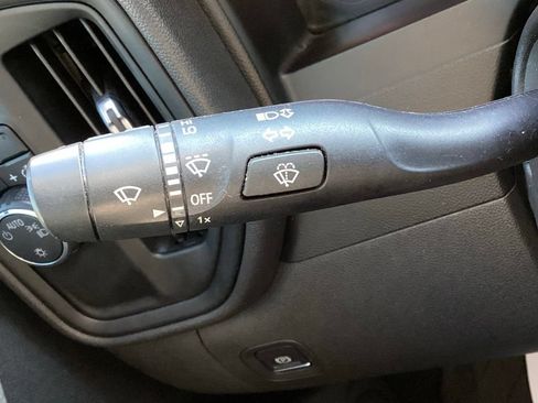 Used 2019 Chevrolet Silverado 1500 Custom w/ Custom Value Package RWD image 31