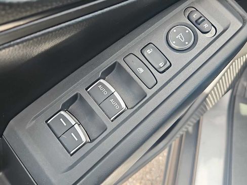 Used 2023 Honda Accord LX image 15