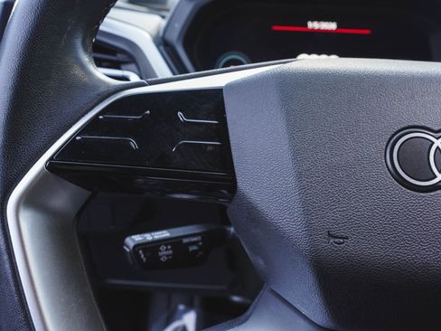 Used 2024 Audi Q4 e-tron Premium Plus image 22