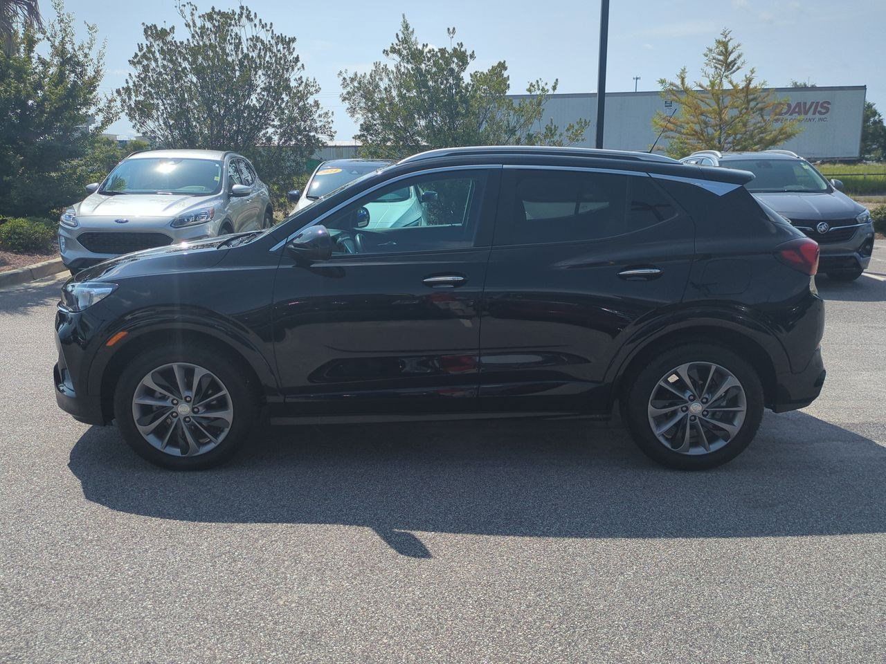 Used 2023 Buick Encore GX Select w/ Sport Touring Package FWD image 7