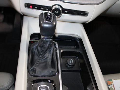 Used 2020 Volvo XC60 T5 Inscription FWD image 42