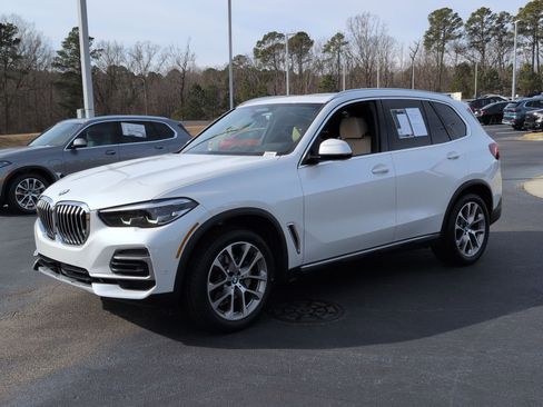 Certified 2022 BMW X5 sDrive40i image 5