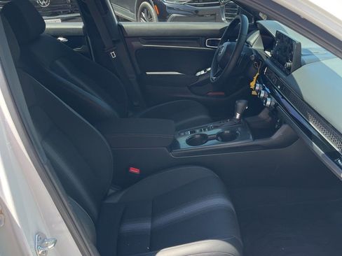 Used 2024 Honda Civic Sport image 10
