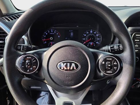 Used 2020 Kia Soul S FWD image 8