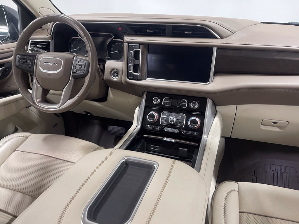 Used 2021 GMC Yukon Denali w/ LPO, Illumination Package AWD/4WD image 29