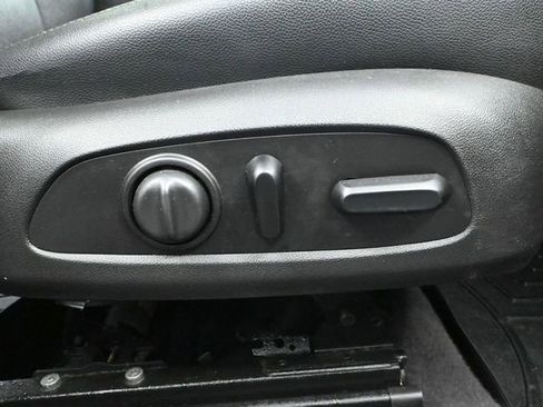 Used 2016 Chevrolet Malibu Premier image 46